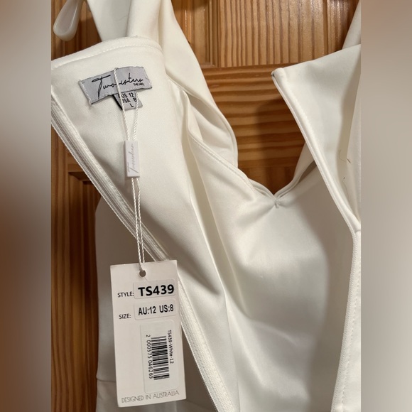 Twosisters Brand, Bridal, White Dress, Formal, Form Fitted - Picture 7 of 7